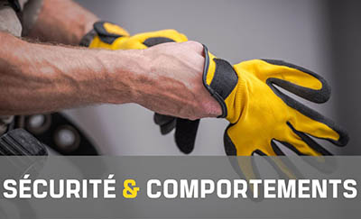 homme qui met ses gants de sécurité et texte sécurité et comportement