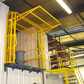 Barrière écluse de sécurité basculante