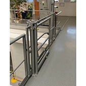 Barrière écluse de sécurité levante