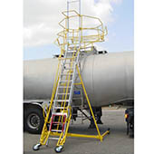 TRIAX _ Accès sur citernes et conteneurs Echelle mobile pour accès sur citernes et/ou conteneurs