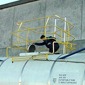 Accès sur citernes et conteneurs