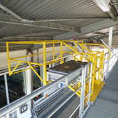 TRIAX _ Accès sur citernes et conteneurs Passerelles abattantes