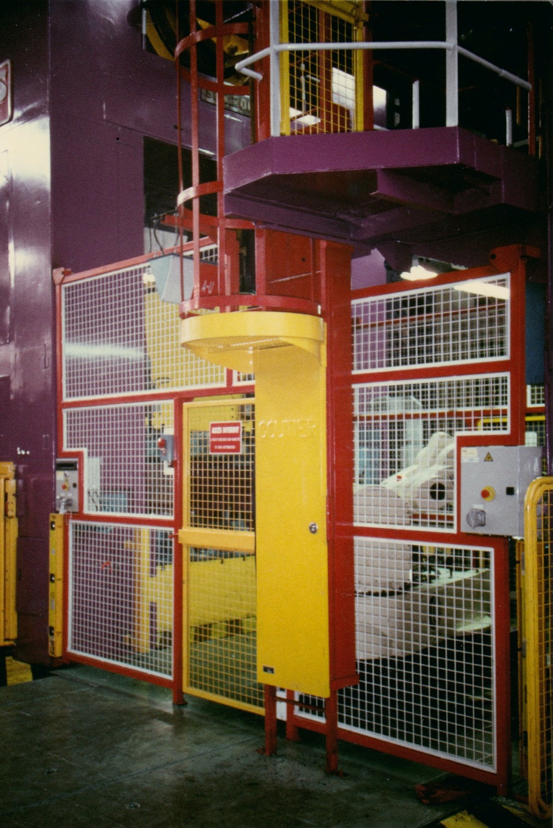 Condamnation d'accès pour échelle à crinoline