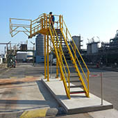 Accès sur citernes et conteneurs