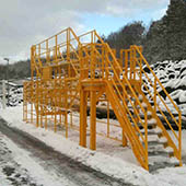 Accès sur citernes et conteneurs